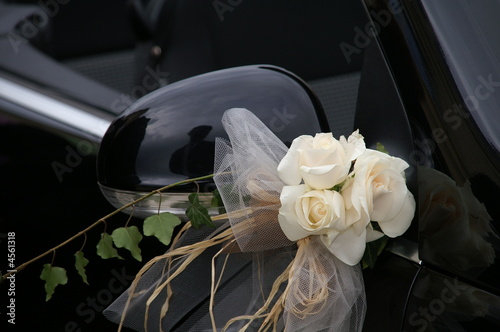 décoration de voiture de mariée