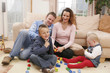 Familie am Spielen