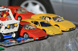 Spielzeugautos auf dem Flohmarkt