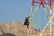 Strommast Abstieg oder Aufstieg