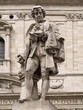 gebäude skulpturen in rome