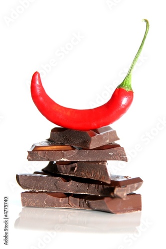 Photo: Chilischote und Bitterschokolade Chilischote und Bitterschokolade