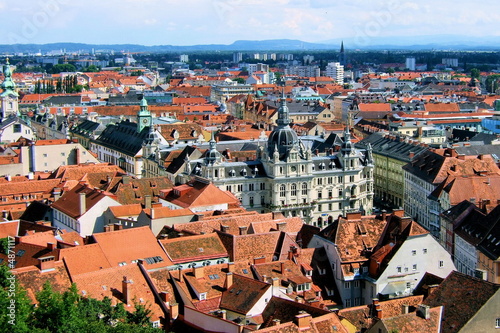 Grazer Innenstadt ( in der Mitte das Rathaus ) Grazer Innenstadt ( in der Mitte das Rathaus )