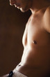 Photo en ligne au meilleur prix corps torse nu et abdos de jeune homme sportif muscl� sexy 