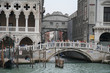 Le pont des soupirs vu de la lagune