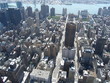 Blick von wolkenkratzer auf halbinsel manhattan in new york