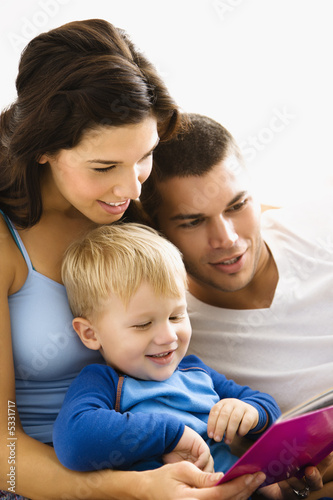Photo: Family reading. Family reading.