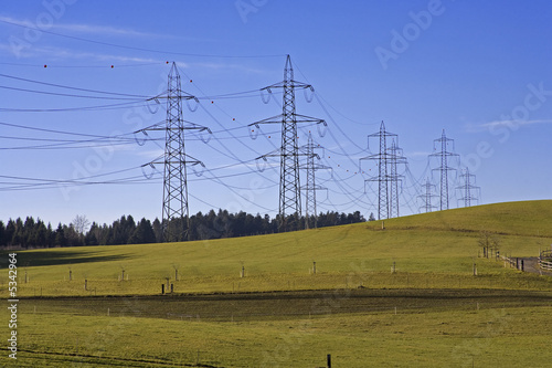 Foto: stromleitung stromleitung
