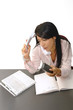 Secretaria sexy contestando varios telefonos