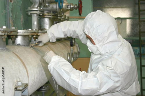 Taking of asbestos in an old factory