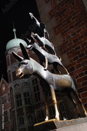 Stadtmusikanten bei Nacht