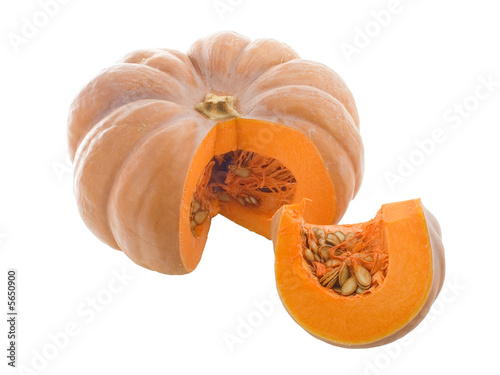 Foto: Close-up view of pumpkin isolated on white Close-up view of pumpkin isolated on white