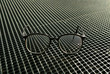 Brille auf Rost