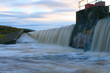 Overflowing reservoir