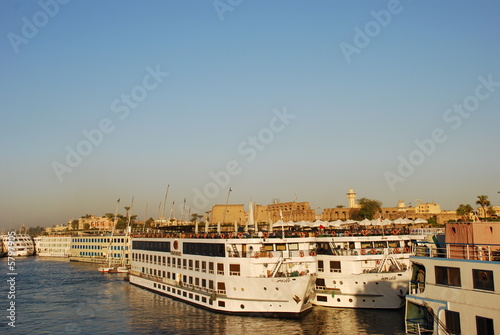 Foto: Hotel boats at Nile Luxor Egypt 4 Hotel boats at Nile Luxor Egypt 4