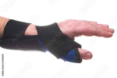 Photo: A stiff fabric brace for broken or sprained wrists. A stiff fabric brace for broken or sprained wrists.