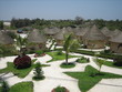 Un village au lac rose