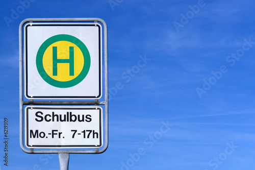 Schulbushaltestellenschild