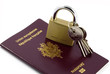 passeport et cadenas passeport et cadenas