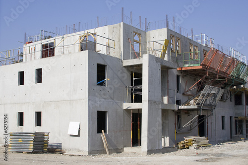 Immeubles et logements en construction