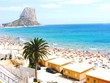 Vista de la playa de Calpe con el peñón de Ifach al fondo