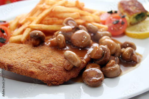 Jägerschnitzel Jägerschnitzel