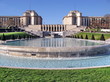 Bassins et jardins du trocadéro, Ciel bleu, Paris. Bassins et jardins du trocadéro, Ciel bleu, Paris.