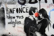 enfonce bien tes ongles