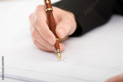 Foto: contract signature contract signature