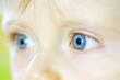 Regard d'enfant.