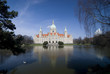 Rathaus in Hannover mit blauem Himmel