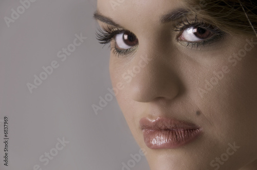 Photo: brown eyes brown eyes