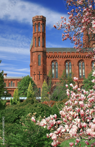 Photo: Smithsonian Castle, Landmark of Washington DC Smithsonian Castle, Landmark of Washington DC