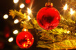 rote weihnachtskugeln