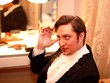 The actor (baritone) about a mirror