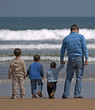 Padre con hijos
