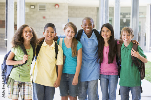 Photo: Elementary school class outside Elementary school class outside