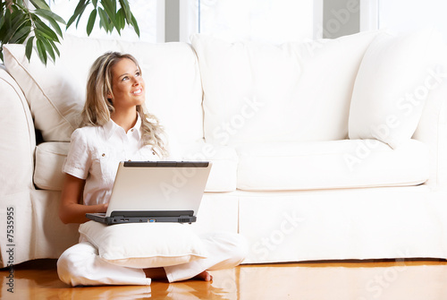 woman with laptop