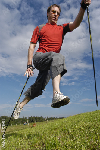Nordic Walking - Trendsport für jeden ... Nordic Walking - Trendsport für jeden ...