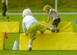 enfant course obstacle