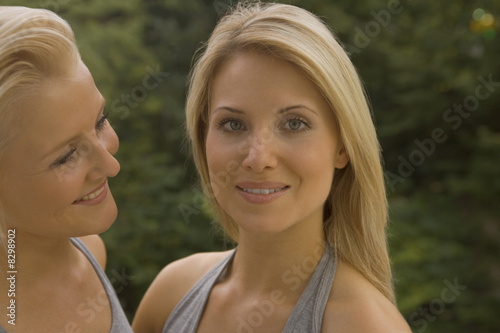 Photo: Portait of two women Portait of two women