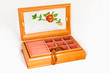 Foto: Jewelry box with amber necklace Jewelry box with amber necklace