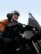 Senior auf dem Motorrad
