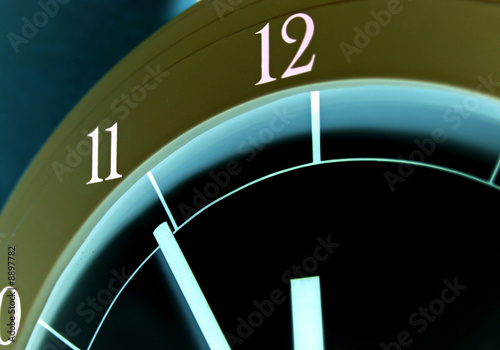Photo: 5 vor 12 5 vor 12