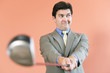 Foto: View of a young man with a golf club. View of a young man with a golf club.