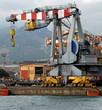 porto gru e industria