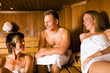 Freunde in der Sauna