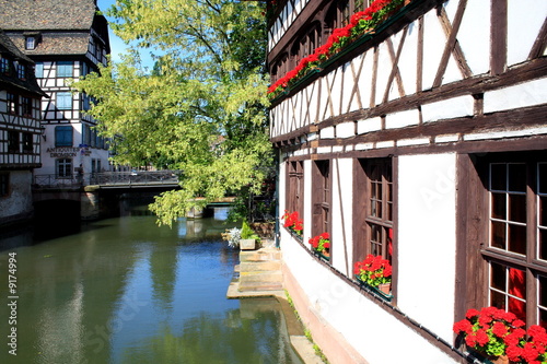 Foto: Elsaß, Straßburg, Strasbourg, Altstadt, la petite france,L ill Elsaß, Straßburg, Strasbourg, Altstadt, la petite france,L ill