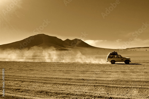 natural background, jeep in bolivian's desert