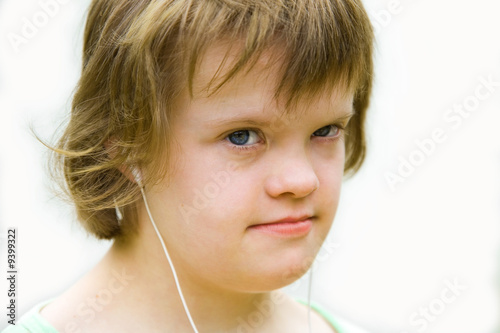Photo : portrait d'enfant trisomique portrait d'enfant trisomique
